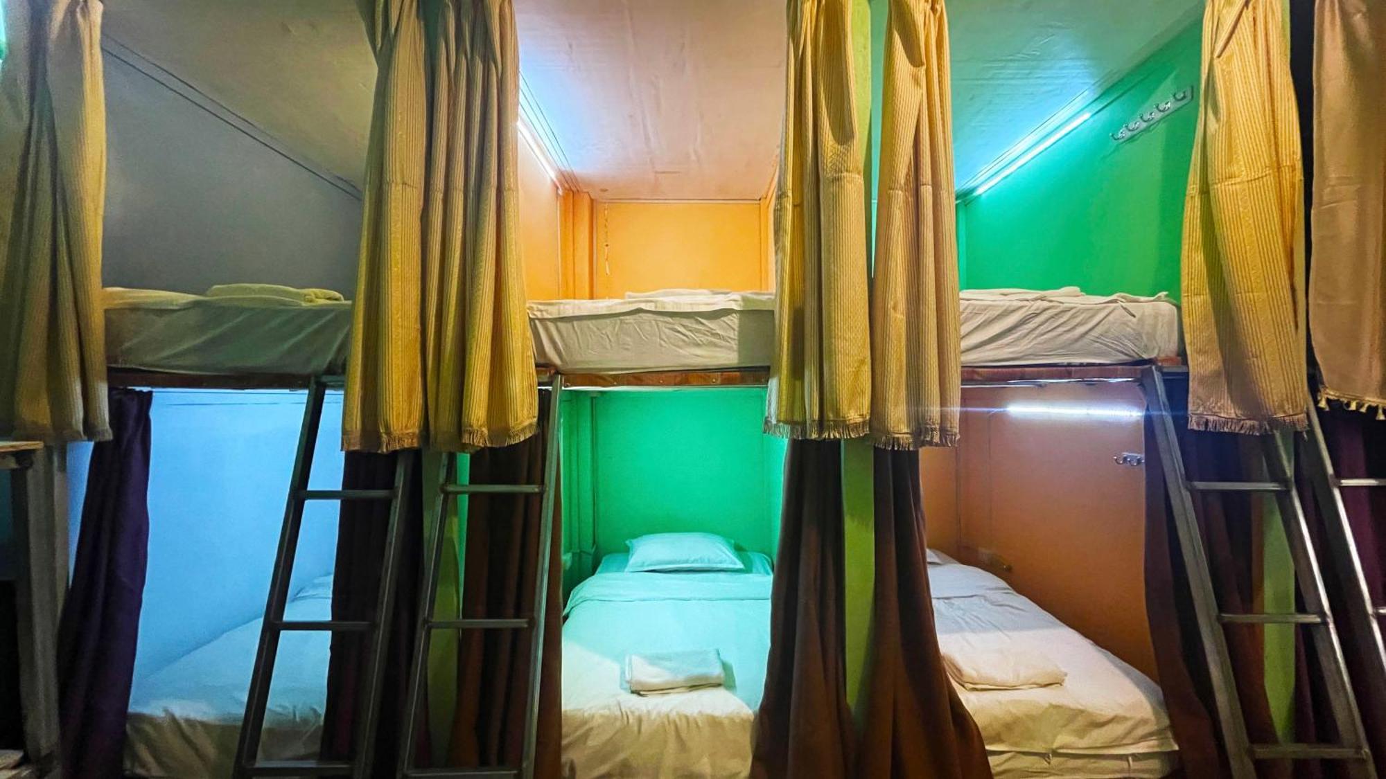 Sokxay Guerthouse Hotell Vang Vieng Exteriör bild