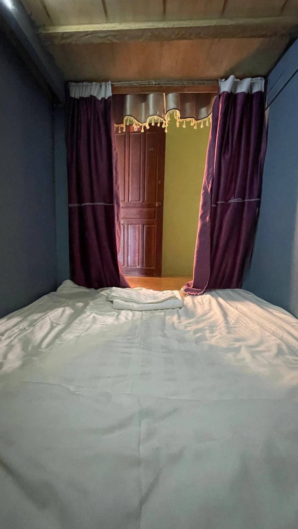 Sokxay Guerthouse Hotell Vang Vieng Exteriör bild